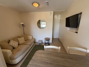 Living Room- click for photo gallery